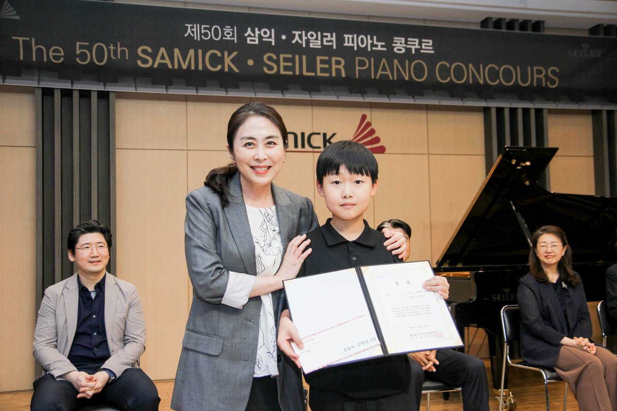 samickcf's tweet photo. 제50회 삼익·자일러 피아노 콩쿠르

초등부 고학년 2등 조현서

삼익문화재단에서 개최한 
'제50회 삼익·자일러 피아노 콩쿠르'에서의 입상을 축하합니다!

#삼익자일러피아노콩쿠르 #피아노콩쿠르 #삼익문화재단 #삼익악기 #삼익 #피아니스트 #피아노 #콩쿠르 #제50회삼익자일러피아노콩쿠르 https://t.co/lnbihdxpbu