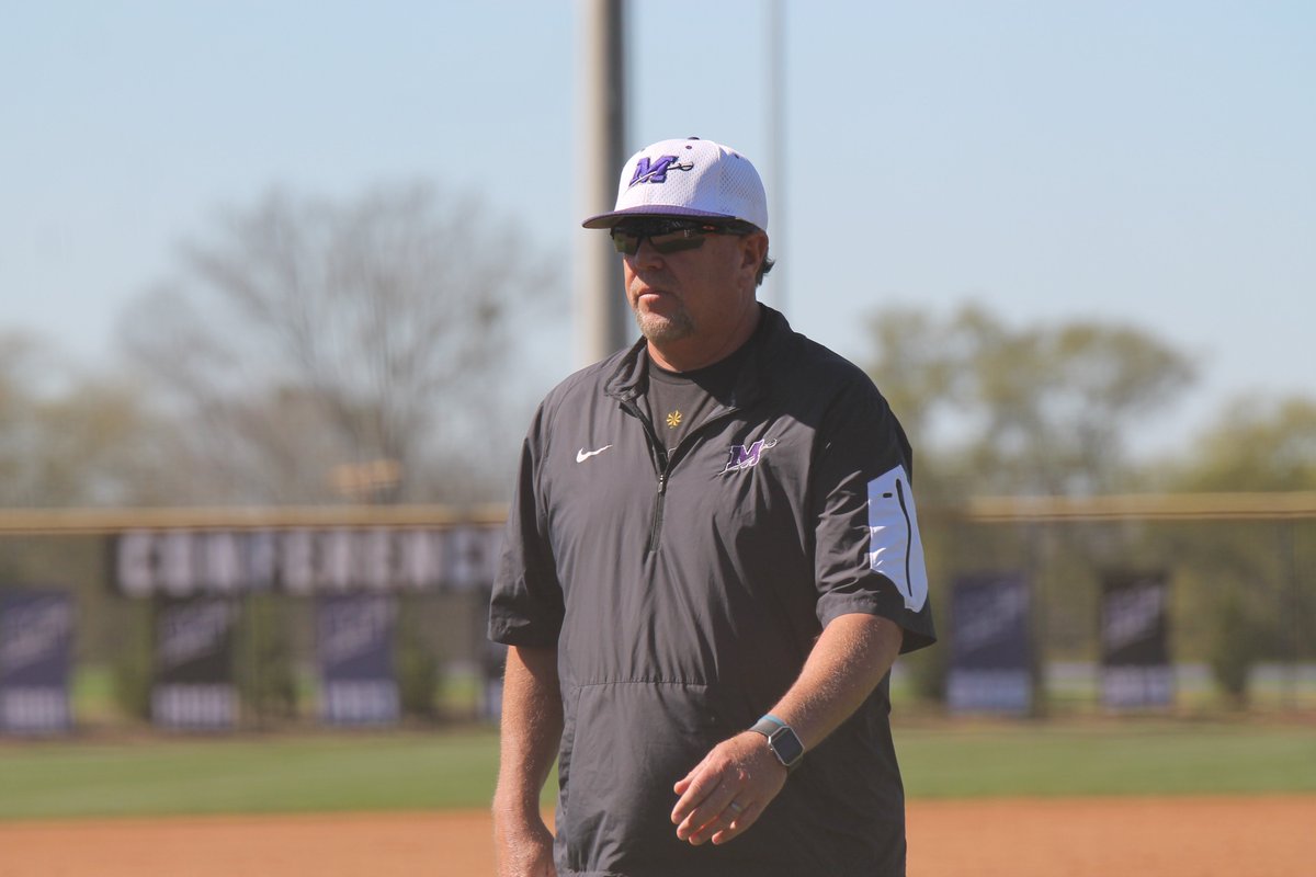 MajorAthletics's tweet photo. Be sure to tune in Wednesday morning as @majorsBSB  Coach Jim Page joins Out of Bounds with @bobounds!

Set your alarms and turn your radios to ESPN The Zone 105.9 FM to hear the conversation slated to begin at approximately 7:30 a.m. 📻⚾️

#GoMajors https://t.co/S2yGzP5ZA7