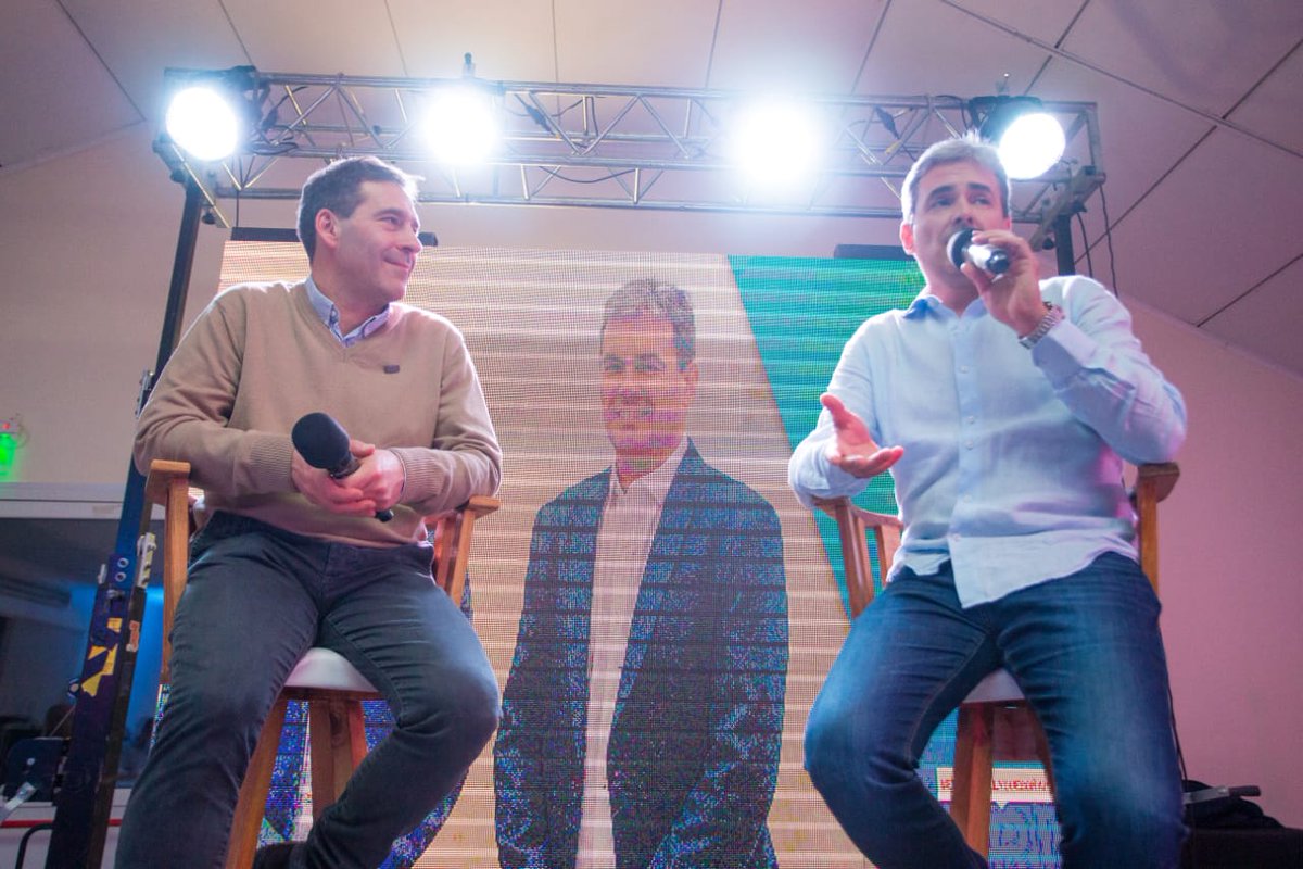 luquejuanpablo's tweet photo. Con los vecinos acompañamos a @MartnCerd1 para que sea el próximo intendente de #RadaTilly.

Vamos a potenciar una de las ciudades más jóvenes de #Chubut con una planificación en conjunto que prioriza el desarrollo integral y la mejora de calidad de vida de los radatilenses 🙌🏻 https://t.co/lryrbigOjV