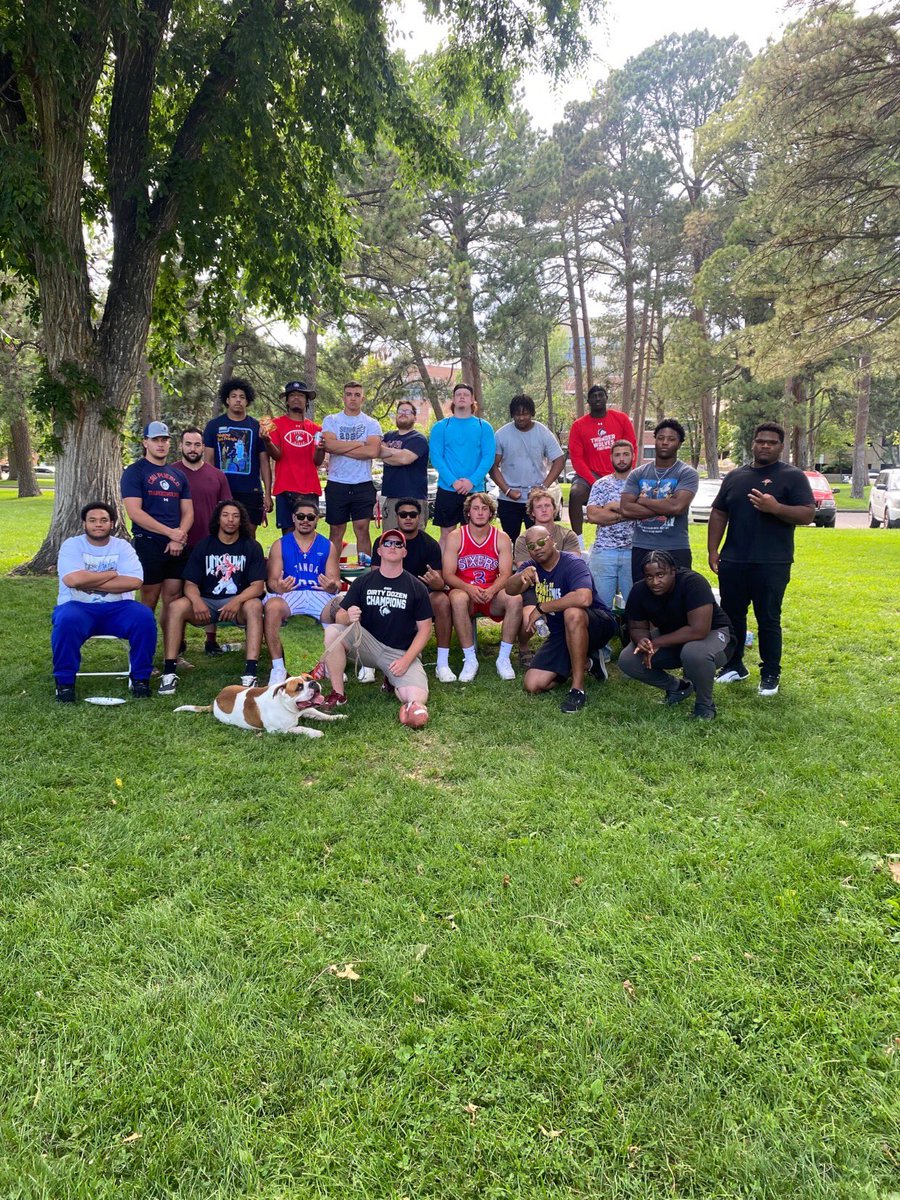 Capped off the summer with our D Line Cookout as we gear up for Fall Camp 🐺🐺🐺

#ToTheTop