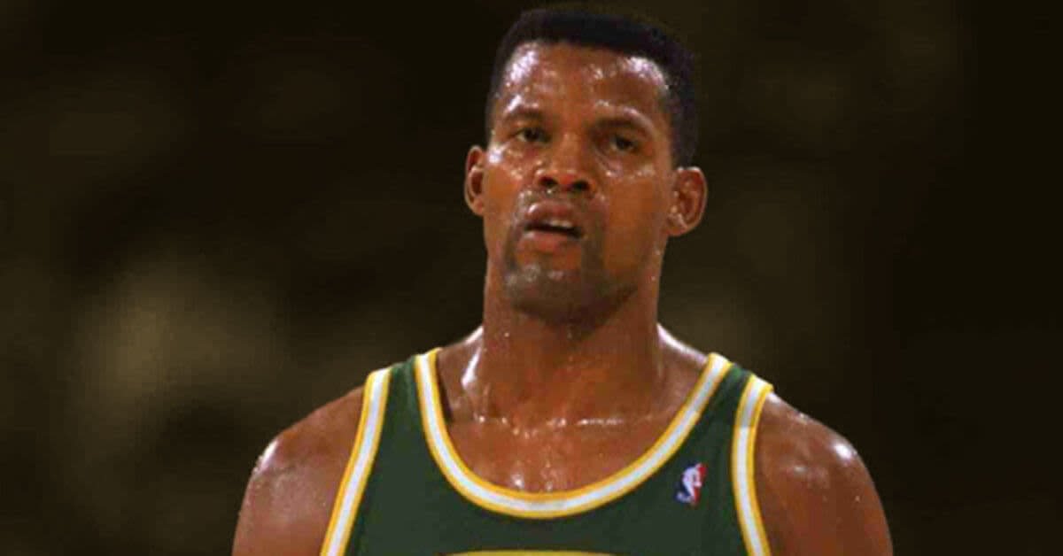 Most minutes played in a single NBA game is Dale Ellis of the Seattle Supersonics vs Milwaukee Bucks on November 9, 1989, teams played in 5 overtime.

Ellis scored 53 points and 7 rebounds in the game. https://t.co/dxz1T2vff7