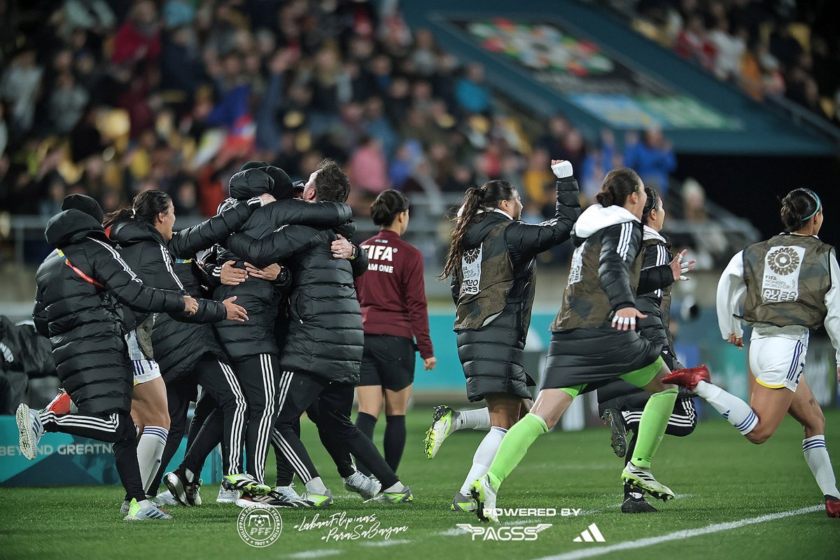 PilipinasWNFT's tweet photo. Isang napakagandang umaga, Pilipinas! 🇵🇭

🔵🔴🟡 #LabanFilipinas #ParaSaBayan #WinTheMoment #FilipinasTayo #FWWC2023 https://t.co/yzSbKqAXtT