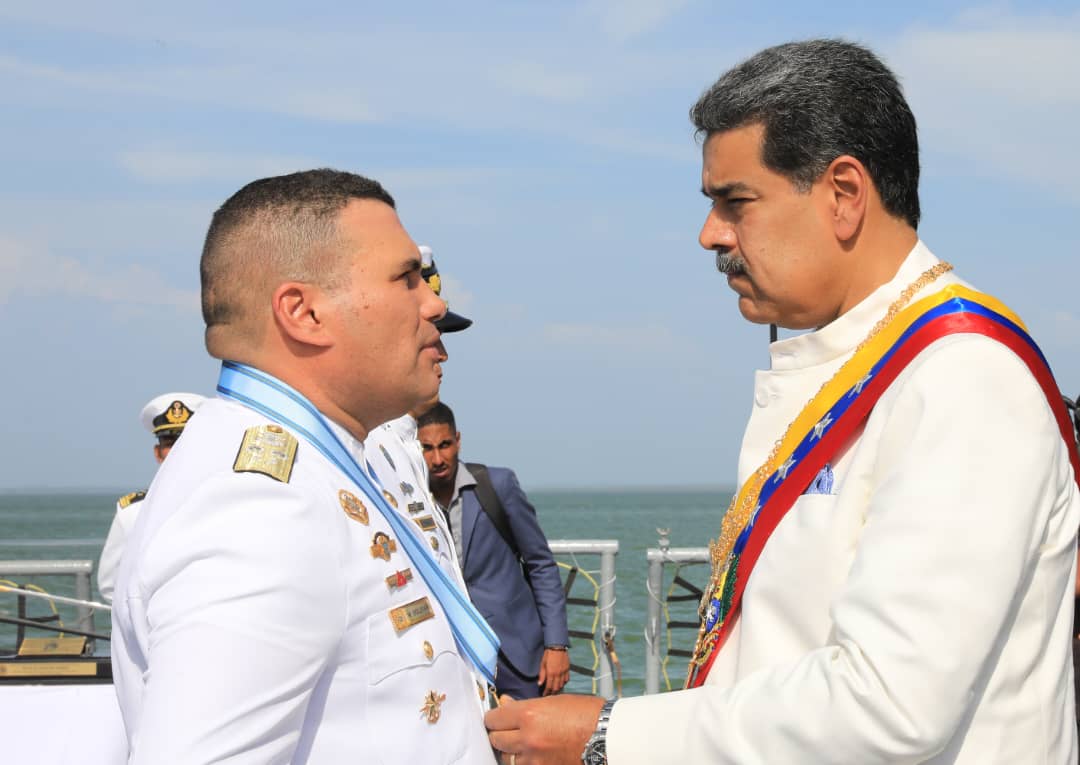 🇻🇪Jorlie🇻🇪❣️😍💯 (@jorliej) on Twitter photo #25Jul Buenas Noches 🌨️
3️⃣🏷️🔁#ZuliaConMaduro🔁
<a href="/luis16684716/">tuitero de Aragua</a> <a href="/luisa20206/">luisa2020</a> <a href="/Nelsontrejo92/">Nelson Trejo</a> <a href="/JhosepTaipan/">@TaipanJhosep</a> <a href="/pedrobr96924768/">💯🇻🇪💫✺❥Humberto 𝕭❥✺ 💫🇻🇪💯</a> <a href="/sjfuentesp/">saimon fuentes</a> <a href="/IralisailC/">Iralisail. Carballo</a> <a href="/Idalia50M/">Idalia50M</a> <a href="/Neyda21708001/">Neyda</a> <a href="/AnnaR57602983/">✧༺♥༻∞ Ḁͦ n̥ͦ n̥ͦ ḁͦ R̥ͦ i̥ͦ t̥ͦ ḁͦ ˚*∞༺♥༻✧</a> <a href="/EmyMay75070510/">🅼︎🅰︎🆈︎🅴︎ 💋</a> <a href="/edgarz1944hijos/">MIS HIJOS</a> <a href="/EGMorenoR/">Esio Moreno</a> <a href="/Alvarex2808/">Alvarex</a> <a href="/guillvirfuent1/">Guillvirfuent@hotmail.com</a> <a href="/guerreandoctas/">🥰🌹𝗗𝗮𝗺𝗲🌹🥰</a> #25Jul Buenas Noches 🌨️
3️⃣🏷️🔁#ZuliaConMaduro🔁
<a href="/luis16684716/">tuitero de Aragua</a> <a href="/luisa20206/">luisa2020</a> <a href="/Nelsontrejo92/">Nelson Trejo</a> <a href="/JhosepTaipan/">@TaipanJhosep</a> <a href="/pedrobr96924768/">💯🇻🇪💫✺❥Humberto 𝕭❥✺ 💫🇻🇪💯</a> <a href="/sjfuentesp/">saimon fuentes</a> <a href="/IralisailC/">Iralisail. Carballo</a> <a href="/Idalia50M/">Idalia50M</a> <a href="/Neyda21708001/">Neyda</a> <a href="/AnnaR57602983/">✧༺♥༻∞ Ḁͦ n̥ͦ n̥ͦ ḁͦ R̥ͦ i̥ͦ t̥ͦ ḁͦ ˚*∞༺♥༻✧</a> <a href="/EmyMay75070510/">🅼︎🅰︎🆈︎🅴︎ 💋</a> <a href="/edgarz1944hijos/">MIS HIJOS</a> <a href="/EGMorenoR/">Esio Moreno</a> <a href="/Alvarex2808/">Alvarex</a> <a href="/guillvirfuent1/">Guillvirfuent@hotmail.com</a> <a href="/guerreandoctas/">🥰🌹𝗗𝗮𝗺𝗲🌹🥰</a>