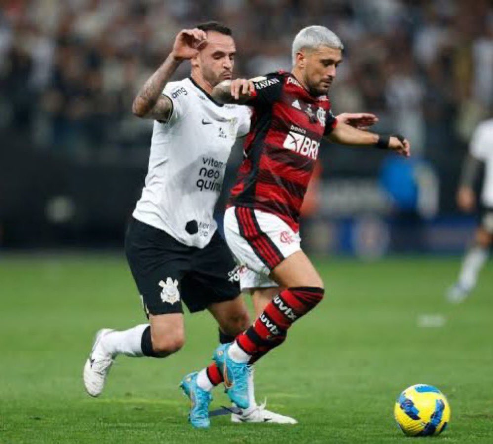 oficialsincerao's tweet photo. Sem exagero, eu enxergo o Renato Augusto saudável no mesmo nível do Arrascaeta, além também de entregar a mesma importância dentro de campo.

É muito diferenciado. Com ele o time é um e sem ele o time é outro. O mesmo acontece com o Arrasca.

Ele 100% é top-03 jogadores que atuam no Brasil!
