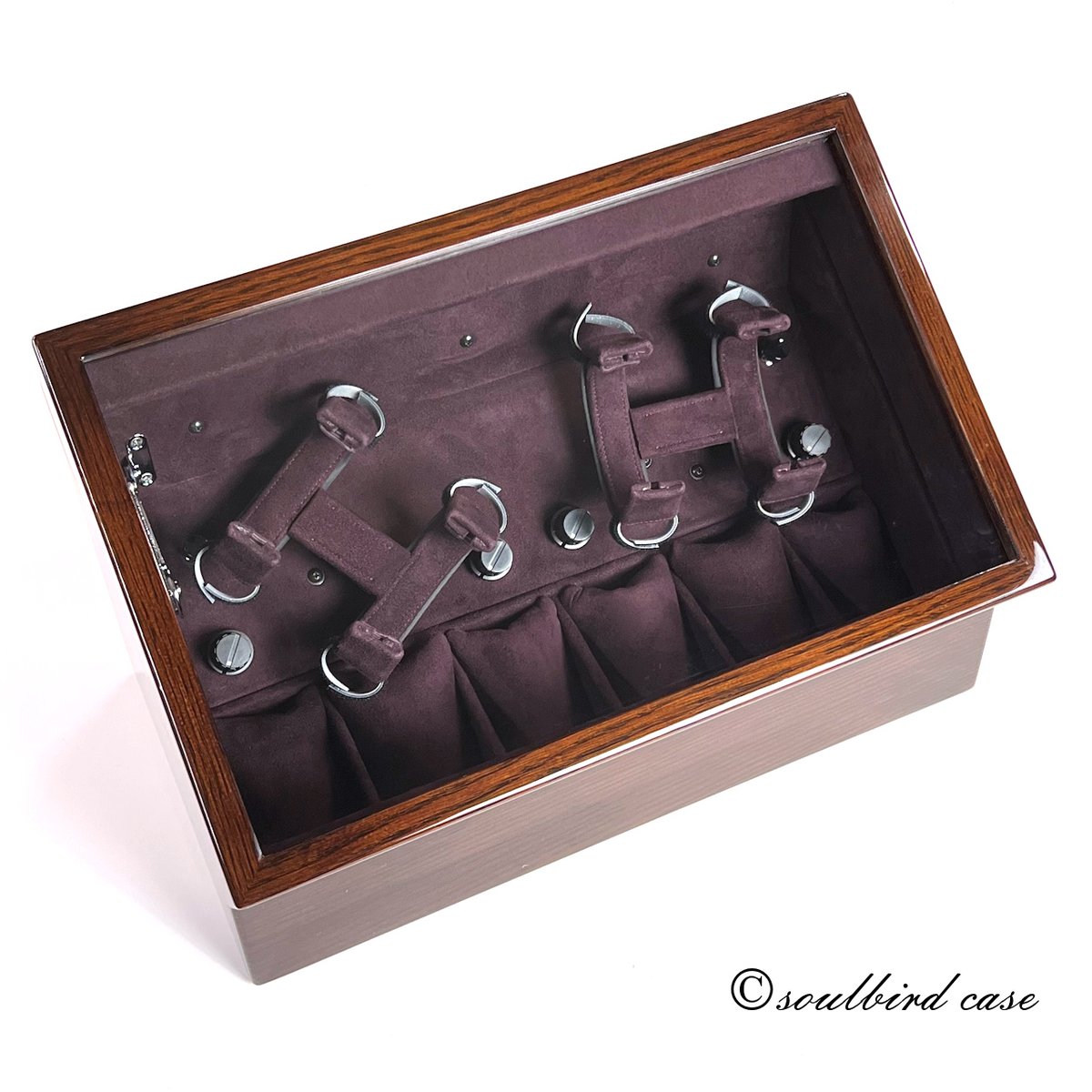 soulbird_case's tweet image. ワインディングマシーンのリピート納品です。
ご注文ありがとうございます！！
大変安定した「made in ikebukuro」のマシーンです。
soulbird.co.jp/category/item/…

#windingmachine　#ワインディングマシーン　#高級時計ケース 　#ソウルバード #時計トレイ　#Woodenwatchbox  #HighclassWoodenwatchbox
