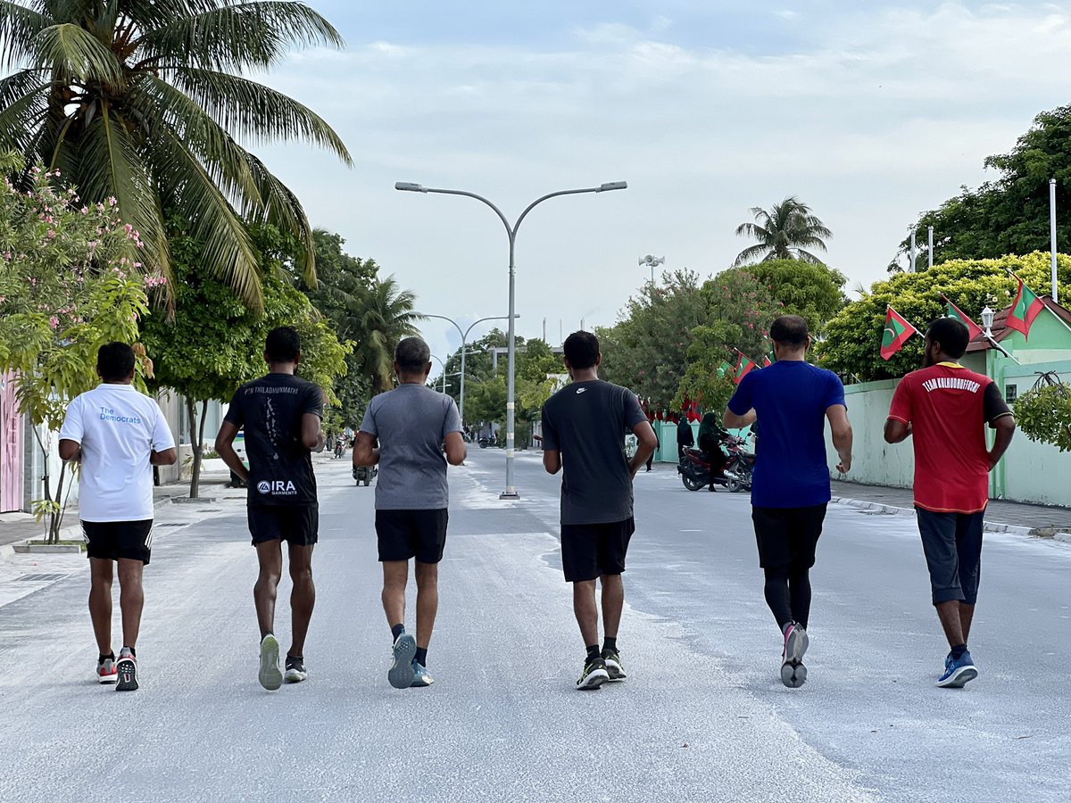 ޒުވާން ކެނޑިޑޭޓްގެ ހެނދުނުގެ ފެށުން  ކުޅުދުއްފުށި ސިޓީ އިން
<a href="/ilyas_labeeb/">Ilyas Labeeb 🎈</a> 

<a href="/TheDemocratsMV/">The Democrats</a>