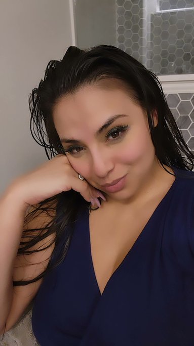 Gn 😴 or gm for some https://t.co/e8nV2CpWM3<a href="/tag/humpday"class="tags"><span>#humpday</span></a><a href="/tag/jeans"class="tags"><span>#jeans</span></a><a href="/tag/clean"class="tags"><span>#clean</span></a><a href="/tag/classic"class="tags"><span>#classic</span></a><a href="/tag/tanktop"class="tags"><span>#tanktop</span></a><a href="/tag/sim"class="tags"><span>#sim</span></a>