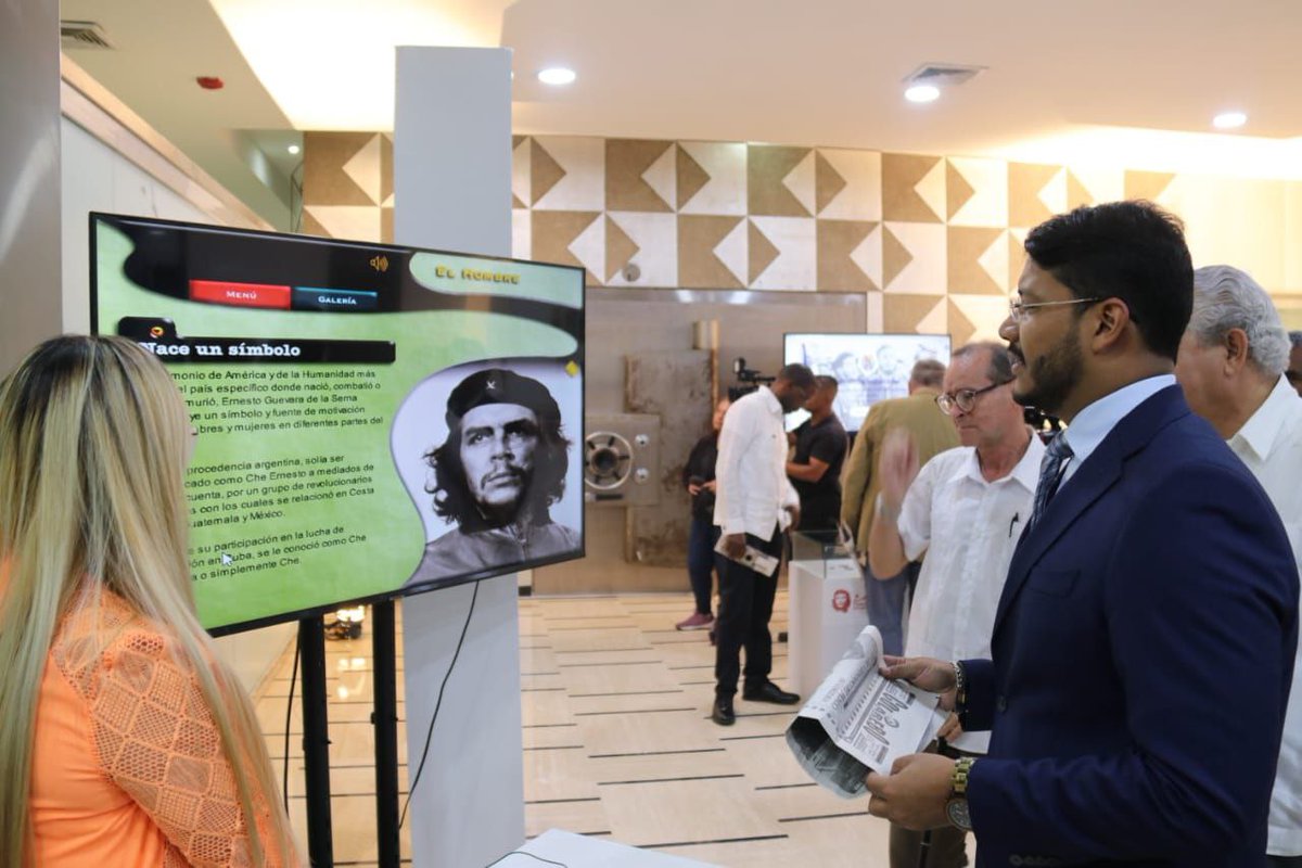 HOY// Inauguramos en @CancilleriaVE junto a la @embacubaven la Exposición fotográfica del Gigante de la Rebeldía, el Cdmte. Ernesto 'Che' Guevara, que recoge sus experiencias y legado que se ha sembrado en nuestros corazones. ¡Hasta la victoria siempre! ¡Viva el Che! ¡Viva Cuba!
