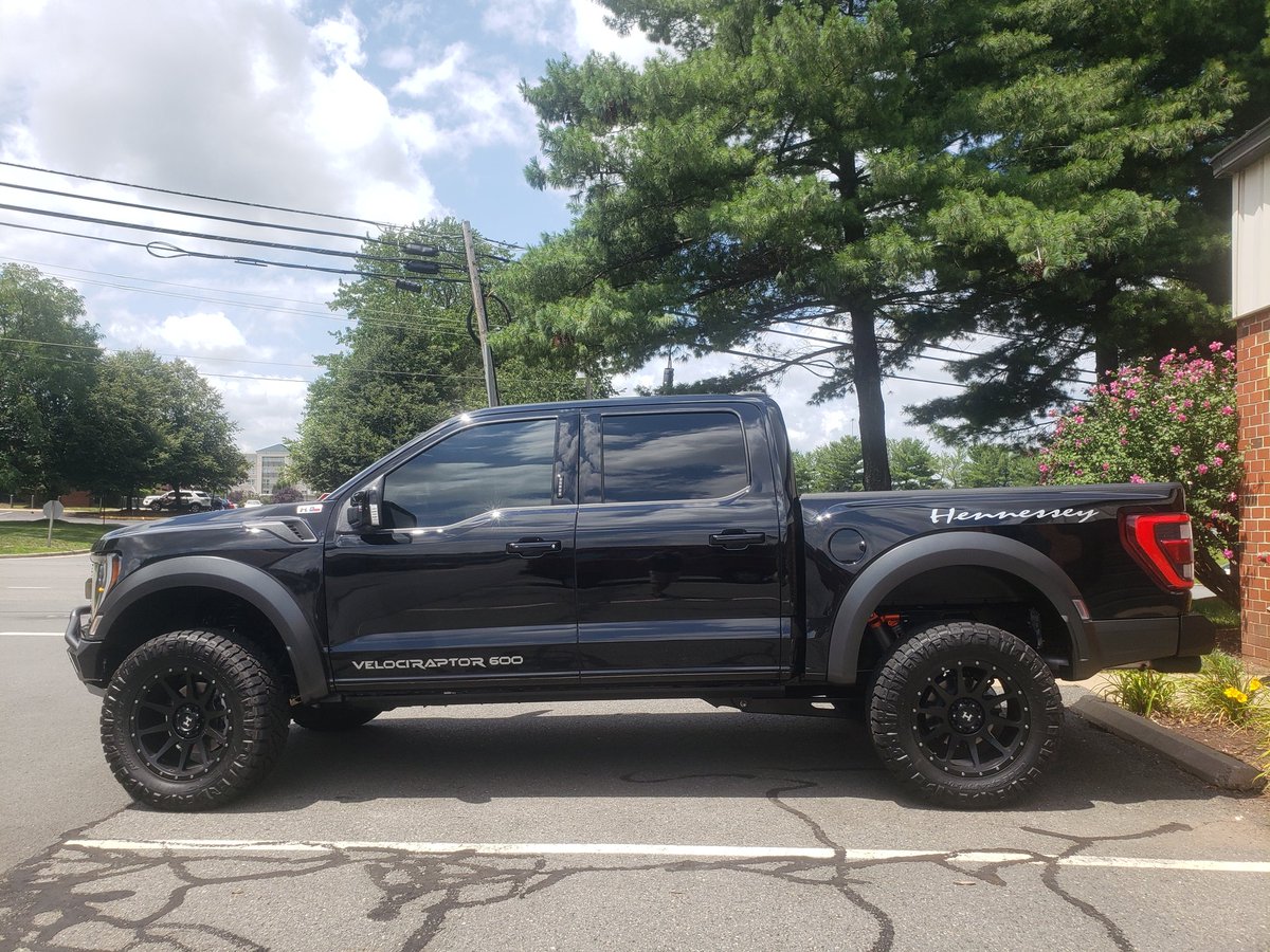 jorgesorto94's tweet photo. VelociRaptor@ford https://t.co/372Sl2KfYV