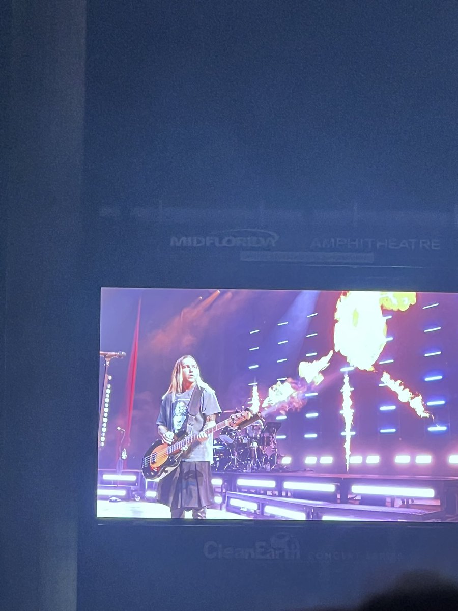 sxpnce's tweet photo. Another amazing show from @falloutboy !!  You guys never disappoint!  #FOBTampa https://t.co/vSnYQQp69d