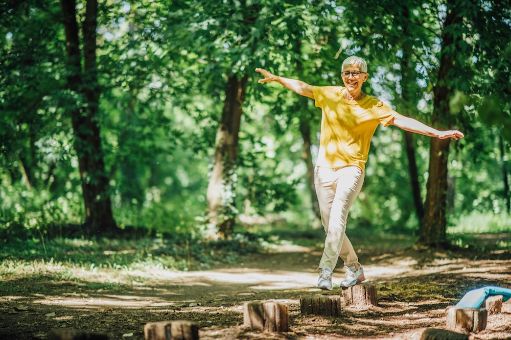 PhysioTweed's tweet photo. Balance &amp; muscle strength can start to decline
from as early as 40 years of age. 
It's important to stay strong &amp; do things that 
challenge your balance, such as : 
Walking 
Riding a bicycle 
Climbing stairs 
Stretching 
Yoga https://t.co/CksmnzERQ5
