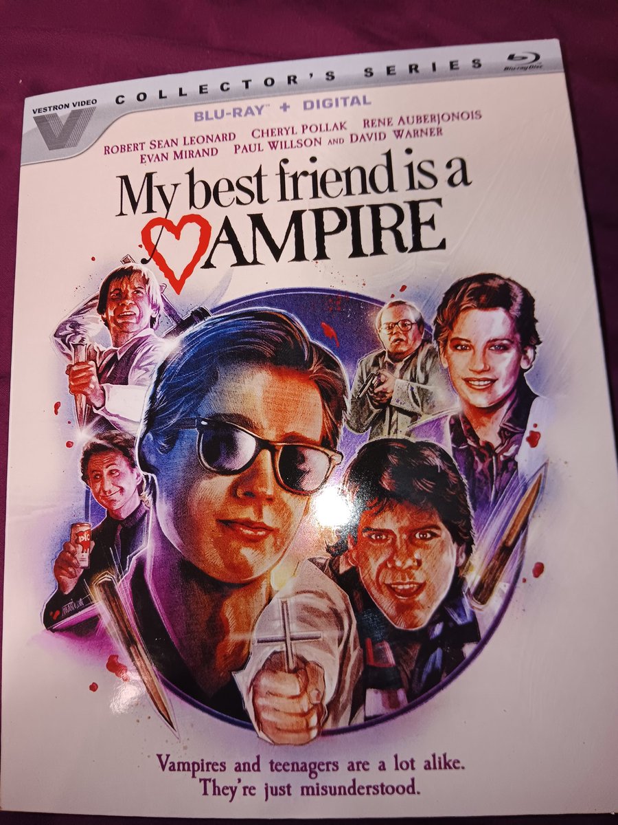 chrisdsav's tweet image. My Favorite  Vampire movie ever made is the first I ever saw. It's cheesy but kind of sexy and made me fall in love with Vampire Woman smart woman and David Warner lol.
#mybestfriendisavampire #vampires