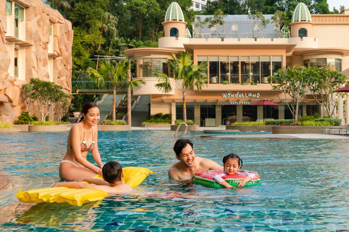 PunchMedia1's tweet photo. In today's hospitality news, Sunway City Kuala Lumpur has revealed the latest phase of its transformation which is elevating the standard of hospitality in Southeast Asia and creating a new destination for business travellers, families and couples. More at https://t.co/Ulda4shJHc https://t.co/xDrAmy7ddP
