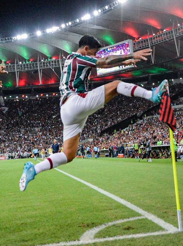 maurocezar's tweet photo. Só Luciano não pode comemorar assim? - Segue o🧶 https://t.co/LCjreGCUZq