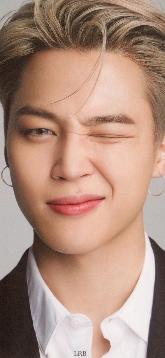 Jiminshiitboy13's tweet photo. Chicas ya no hagamos más guerra , no nos metamos en peleas ni broncas solo trabajemos en silencio por #JIMIN (STREAM) 

NO ENSUCIEMOS SU NOMBRE

Aprendamos de él y tratemos de ser buenos seres humanos como el

BE A GOOD HUMAN🥹

#LikeCrazy 
#Jimin_FACE 
#JIMINJIMIN 
#Helpjimin https://t.co/3fdsMnNMlt