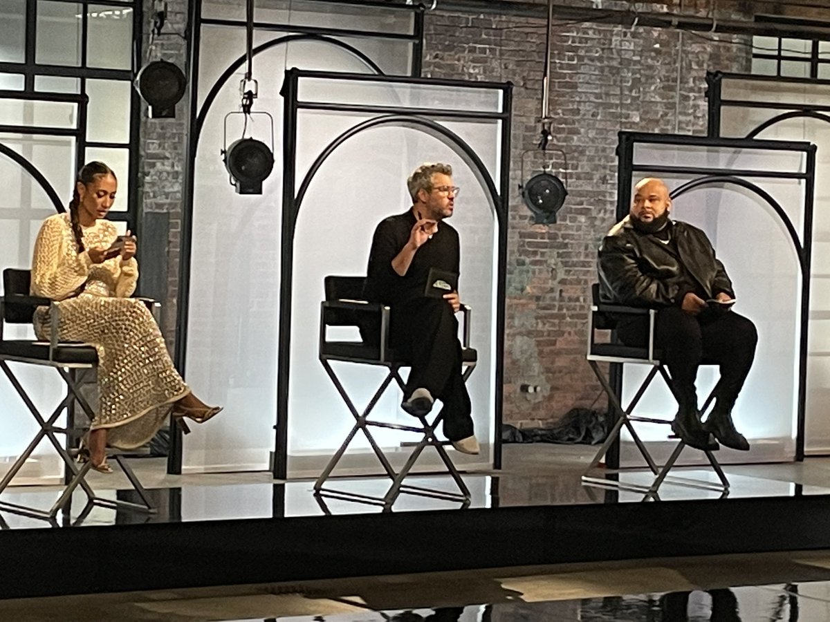 Excited for this past week’s @BravoTV #ProjectRunway panel of Judges 🤩 Bow down to iconic #supermodel @paulinaporizkov & Designer @sergiotheexpert 🙌🏽❤️