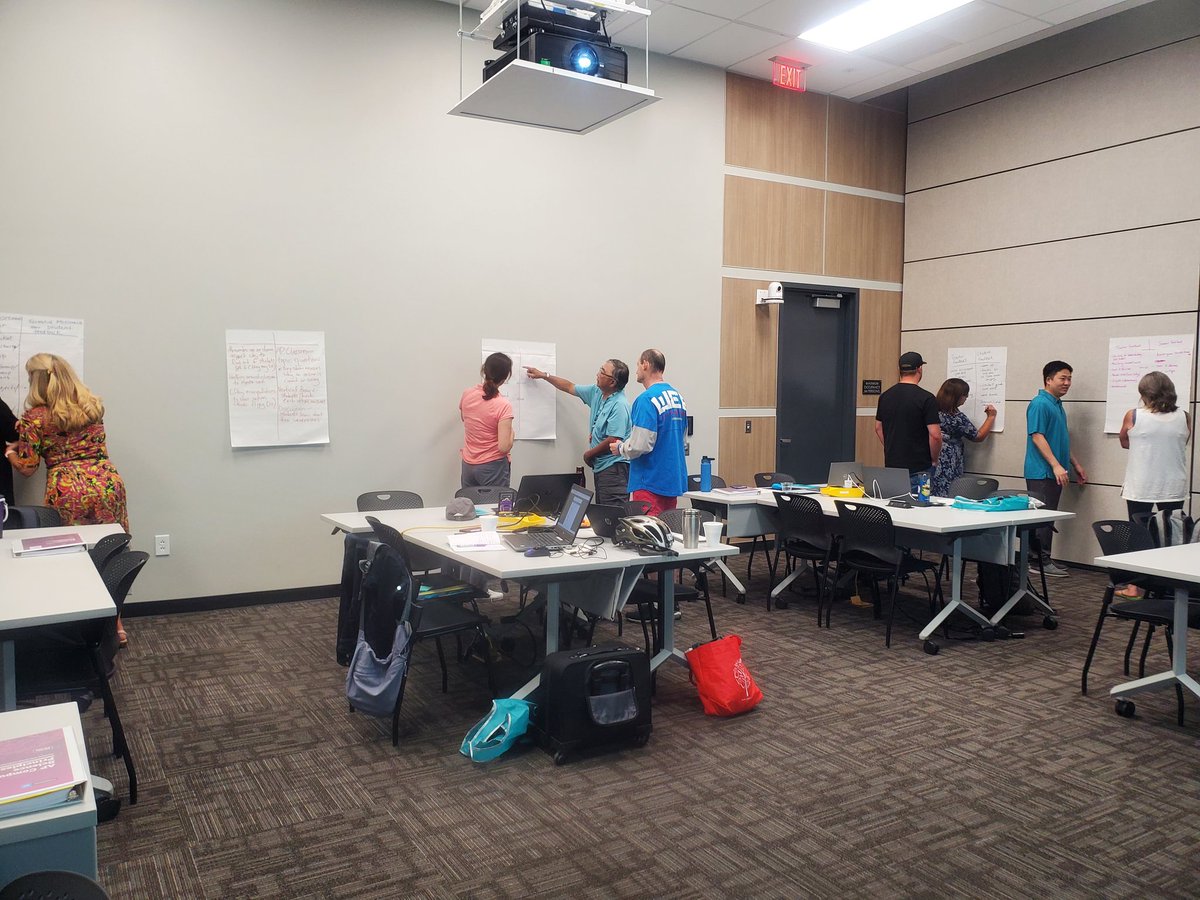 MathPrincessC's tweet image. Computer Science Principles teachers making a list of formative assessment strategies. Followed up with a gallery walk. Good group of teachers getting to know the @codeorg curriculum in Riverside County. @rcoe