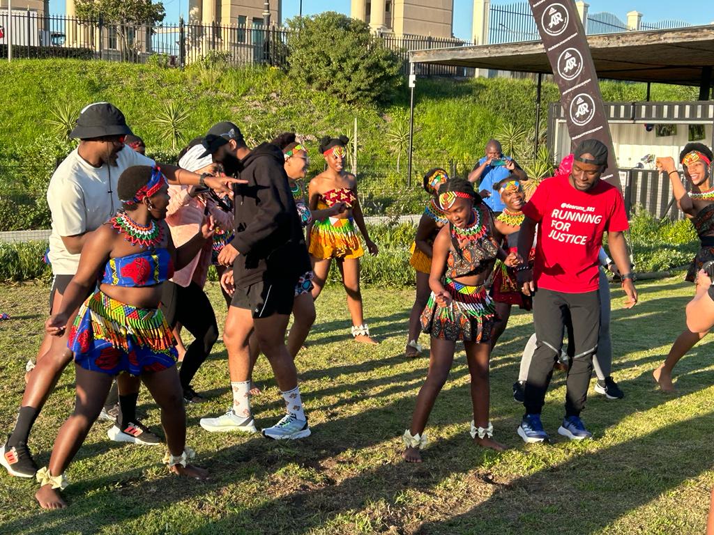 NHM_SA's tweet photo. Deo Kato starting his epic run from Cape Town to London at Long March to Freedom.
#centurycity #adidas #adidasrunners #canalwalk #runnersworld #woolworths #FNB #rabie #ilovecapetown #whatsonincapetown #capetownmagazine #capetowntourism 
https://t.co/qiIWvu56Ma https://t.co/1OGkmWiSrp