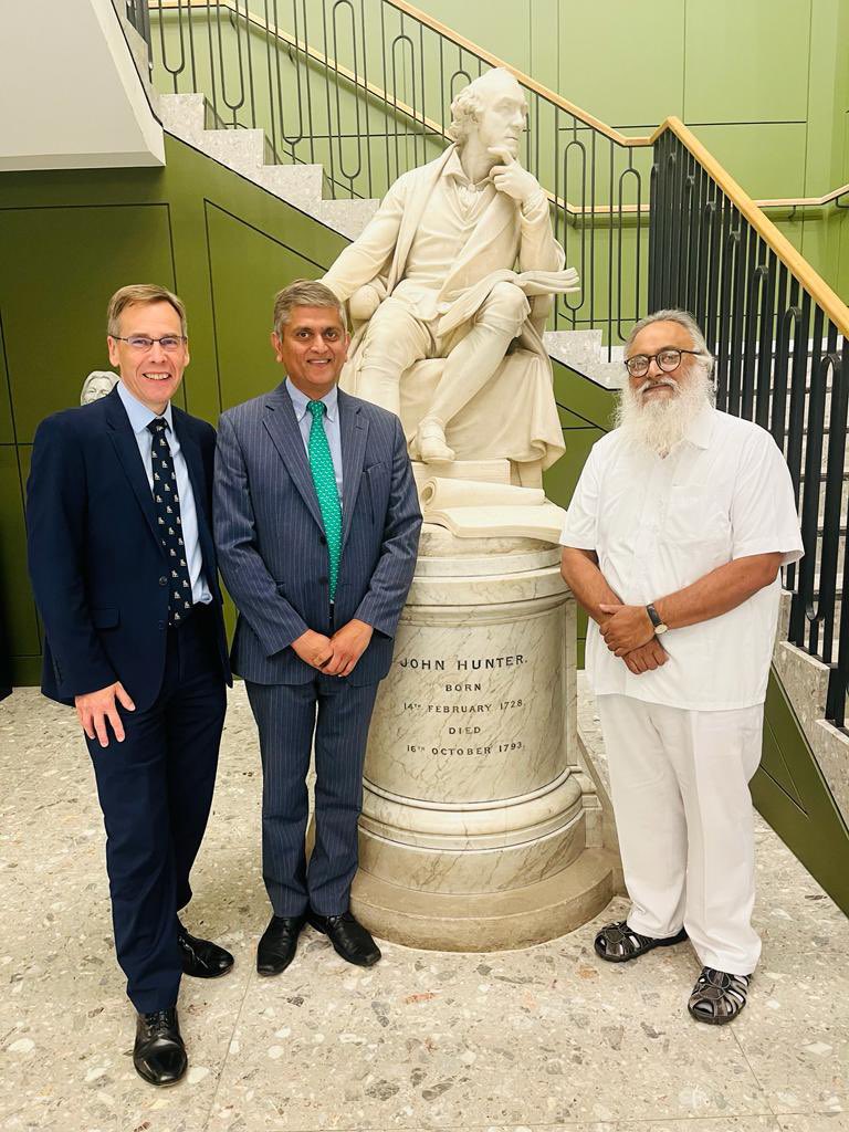Surgical Simulation (@surgicalsimuk) on Twitter photo Received a very warm welcome <a href="/RCSnews/">The Royal College of Surgeons of England</a> meeting our new president <a href="/TMitchellFRCS/">Tim Mitchell</a> an my dear friend <a href="/Dhananjayasha19/">Professor Dhananjaya Sharma</a> Received a very warm welcome <a href="/RCSnews/">The Royal College of Surgeons of England</a> meeting our new president <a href="/TMitchellFRCS/">Tim Mitchell</a> an my dear friend <a href="/Dhananjayasha19/">Professor Dhananjaya Sharma</a>