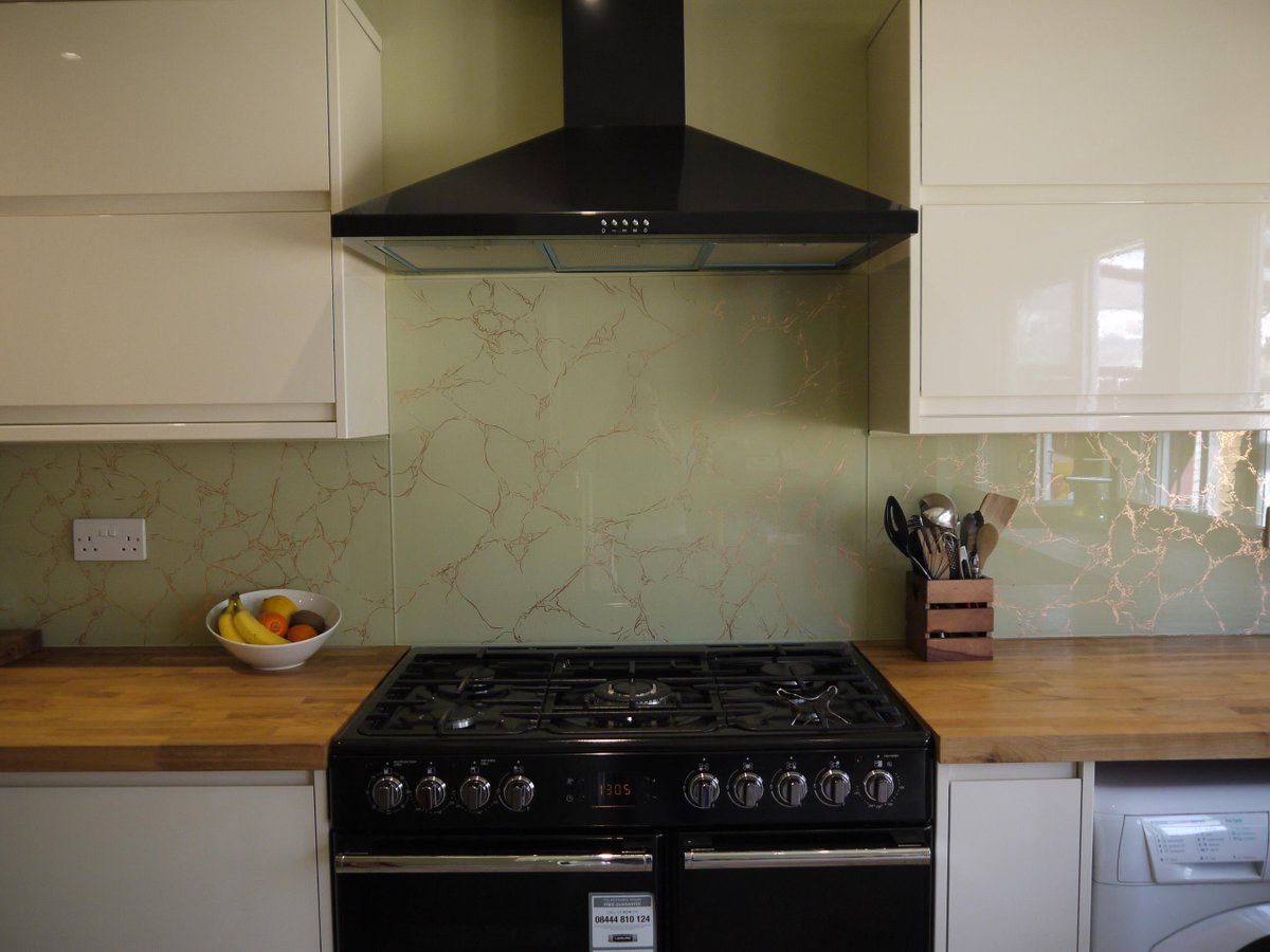 Splashbacks_COM's tweet photo. We offer a wide variety of design and colour options for your kitchen splashbacks to help you create the perfect look and feel for your kitchen. 
For more information, please visit https://t.co/g7MCFmJZx3
#stainlesssteelspalshback #kitchensplashbacks #londonsplashbacks https://t.co/DluoJ7lCcj