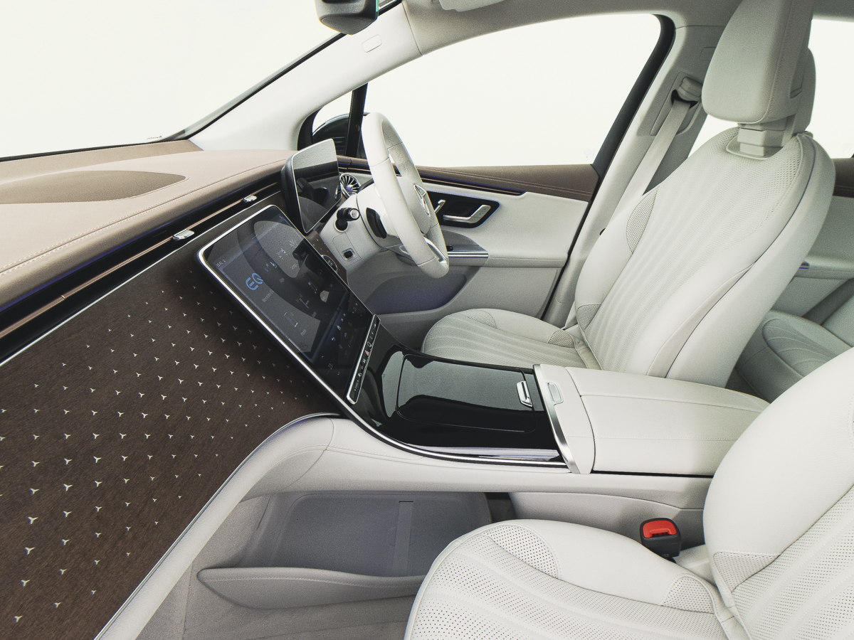 MercedesCork's tweet photo. The EQE SUV: Now available at MSL Cork!
• Contact us anytime to arrange a test drive: 021 240 8600 /  cork@msl.ie

• See here for more on this EQE 300 SUV: https://t.co/WniSfsAmyn
#eqe #suv #cork #mercedesbenzireland https://t.co/A43R9bpFkx