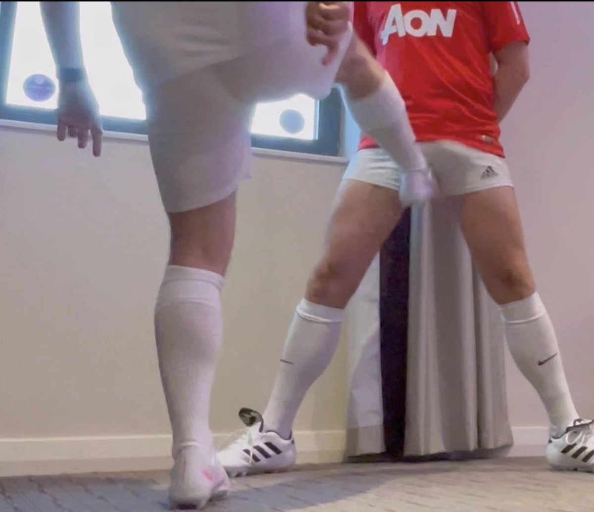 guyskickmynuts's tweet photo. New vid “Punting Footie” now live:
https://t.co/D59ZCJWzf4

Go check it out… https://t.co/2Q4QFTcktX