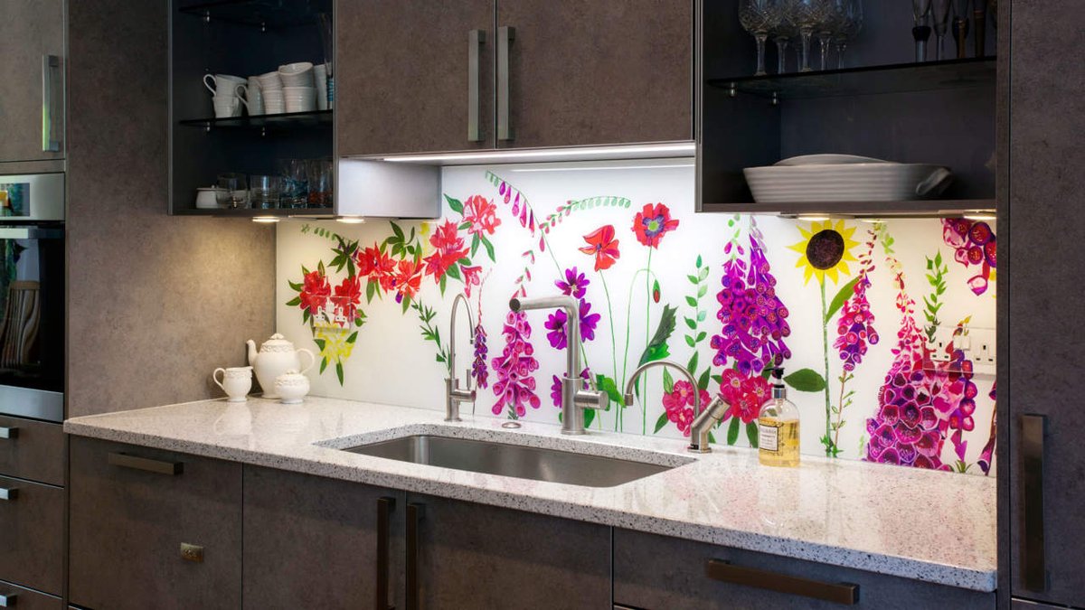 Splashbacks_COM's tweet photo. Our kitchen splashbacks are designed to protect your walls from stains, moisture, and heat, while also enhancing the overall aesthetic of your kitchen.
For more information, please visit https://t.co/g7MCFmJZx3
#splashbackcommercialprojects #printedglasssplashbacks https://t.co/uDmETghj8b