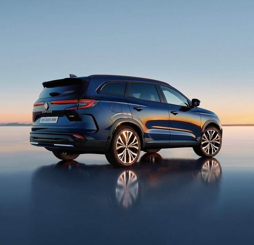 Busco comodidad, espacio, innovación, diseño... entonces buscas la nueva Renault Espace E- Tech! 

Pásate por Talleres Escorial e infórmate sobre todas las ventajas de este vehículo. Además podrás probarlo. 😉