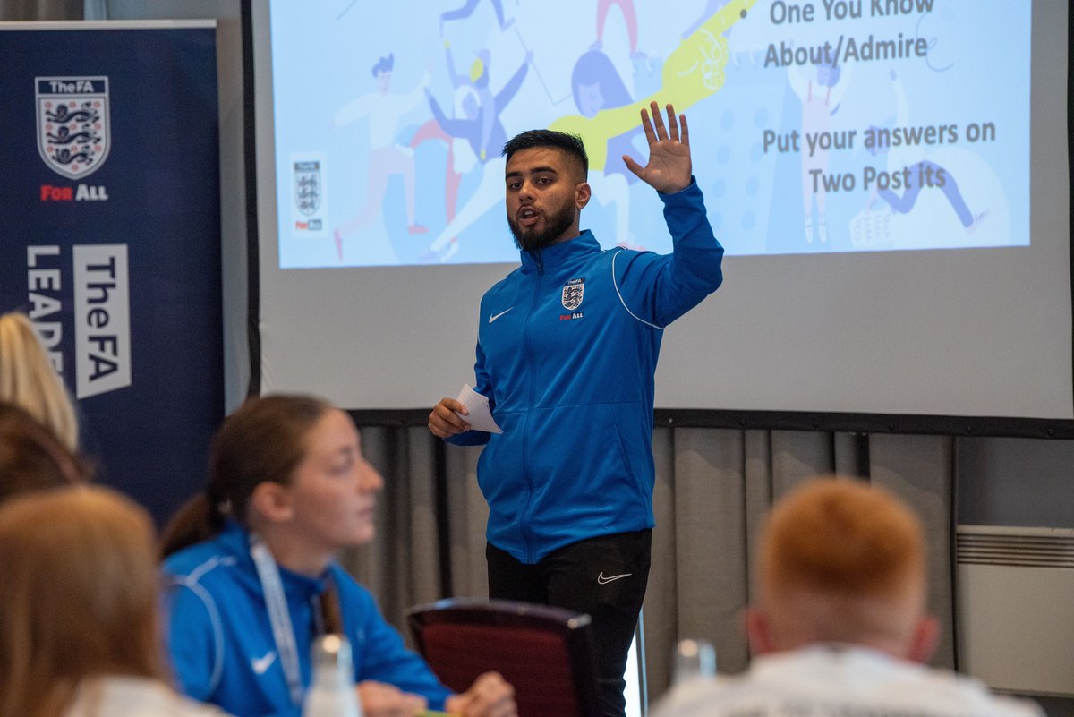 TheFA_NYC's tweet photo. On day 1, we kicked off with 2 workshops around Being Your Best Self and Personal Leadership Philosophy ⚽️

These focused on understanding their core leadership values and looking after your SHED 🏠 #FALA23 #FALAfeeling https://t.co/EHWQp8czyq