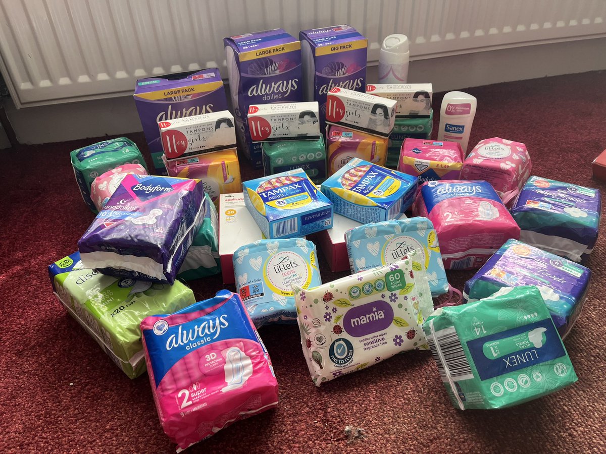 tlrbox21's tweet photo. Thank you to all the clients at Prides Hair Salon for their continued support of The little red box. Your donations will go towards helping local schools receive ‘First Period’ packs ❤️ https://t.co/72jJWb7qb5