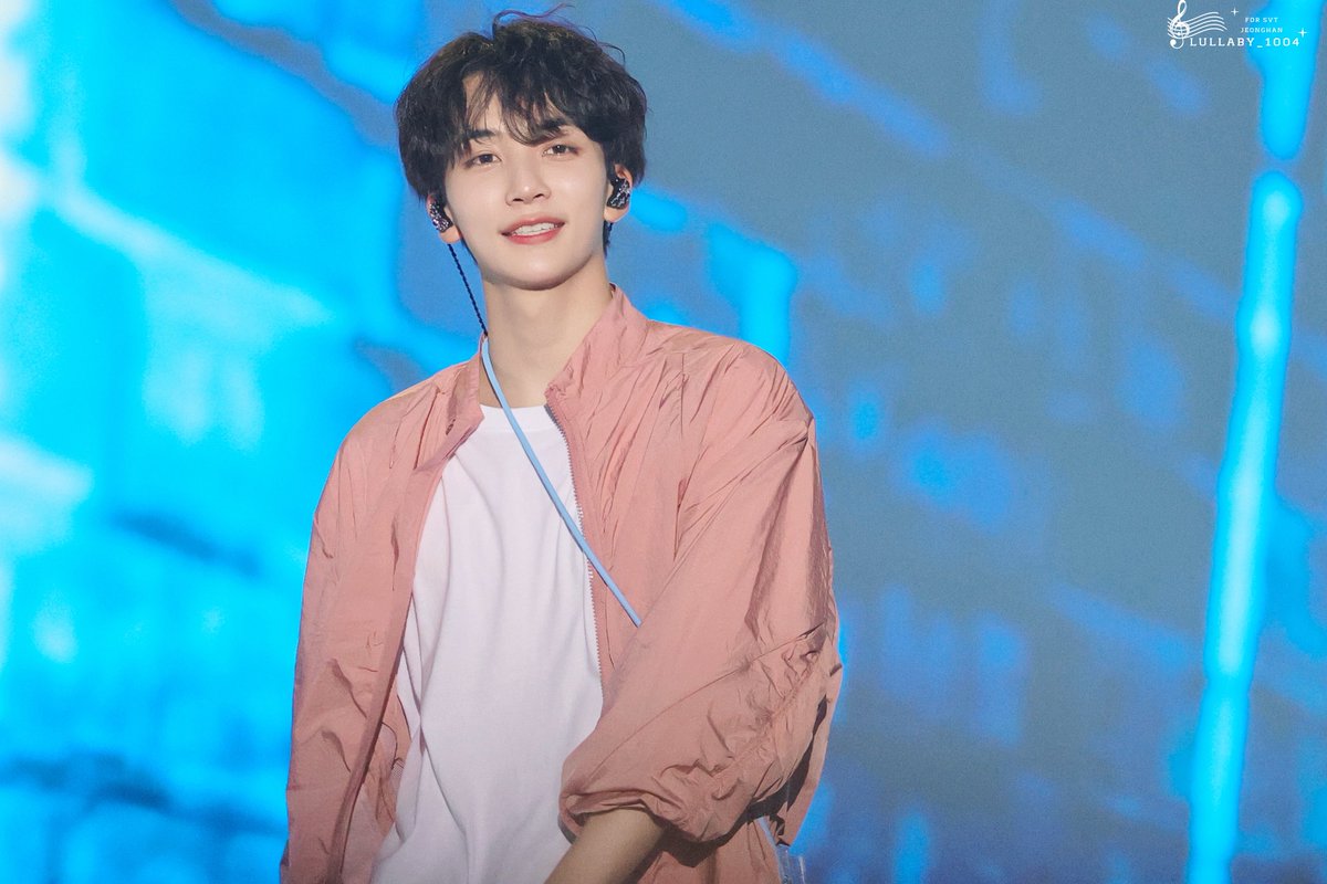 lullaby_1004yjh's tweet photo. Follow to Seoul HD
🌹🌱
#정한 #윤정한 #JEONGHAN
#ジョンハン #尹净汉 
#세븐틴     #seventeen
@pledis_17 https://t.co/h1vtMsL1UG