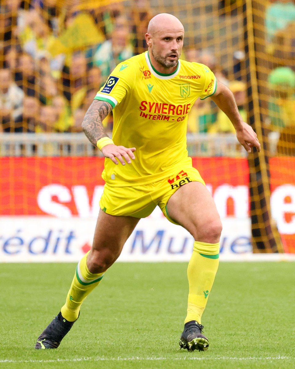 LucianiBible's tweet image. Ce serait le parfait complément pour Dume , un guerrier,  un gagnant,  un bon pied gauche , un patron,  Monsieur Pallois votre place est dans l antre de Furiani !!!!