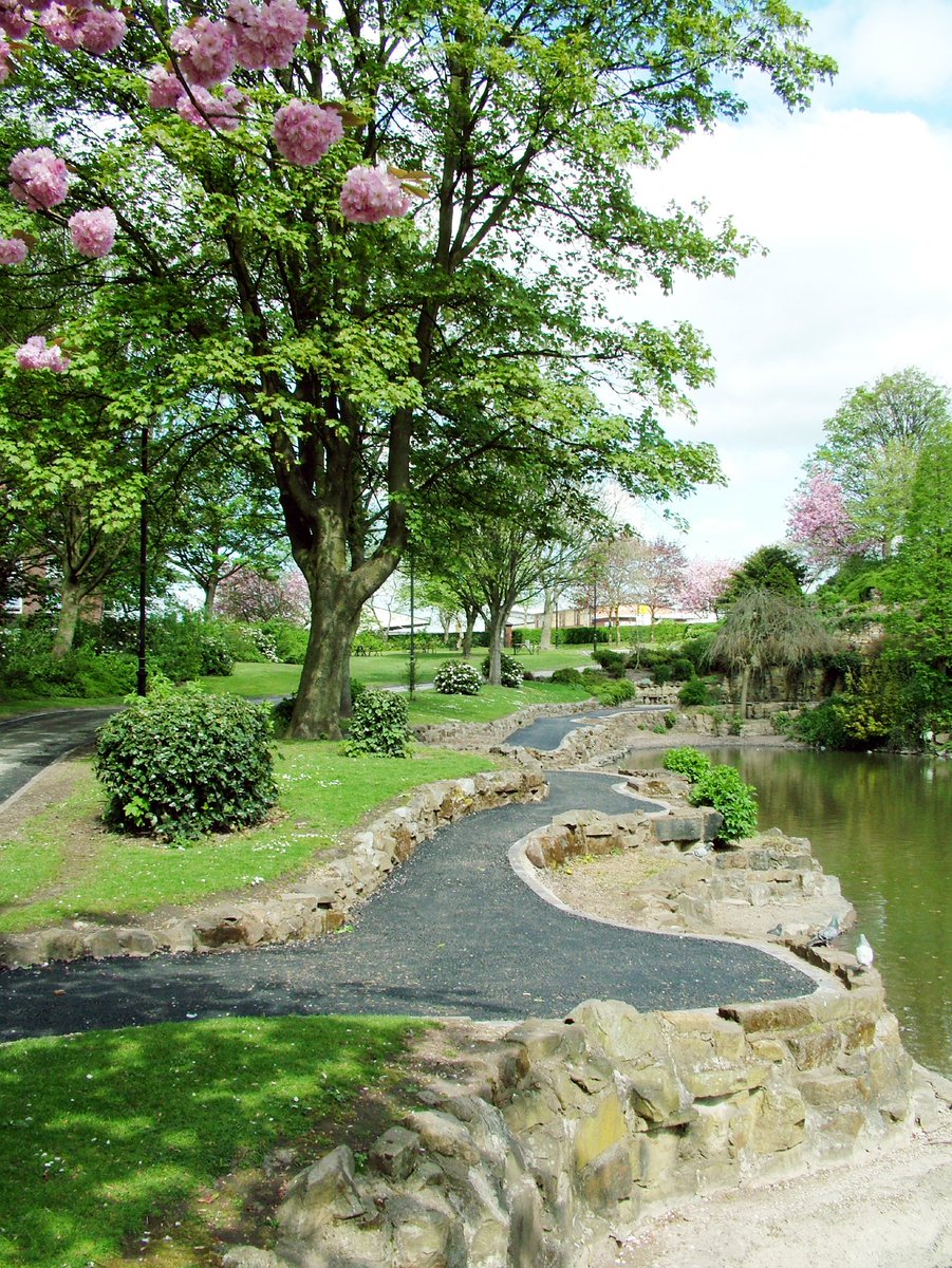 🏞️LOVE PARKS WEEK🏞️

Today is the start of #LoveParksWeek which celebrates parks, green spaces, &amp; the dedicated volunteers &amp; workers that look after them all year round.

Here is a selection of pics of our parks across Stoke-on-Trent; which is your favourite?