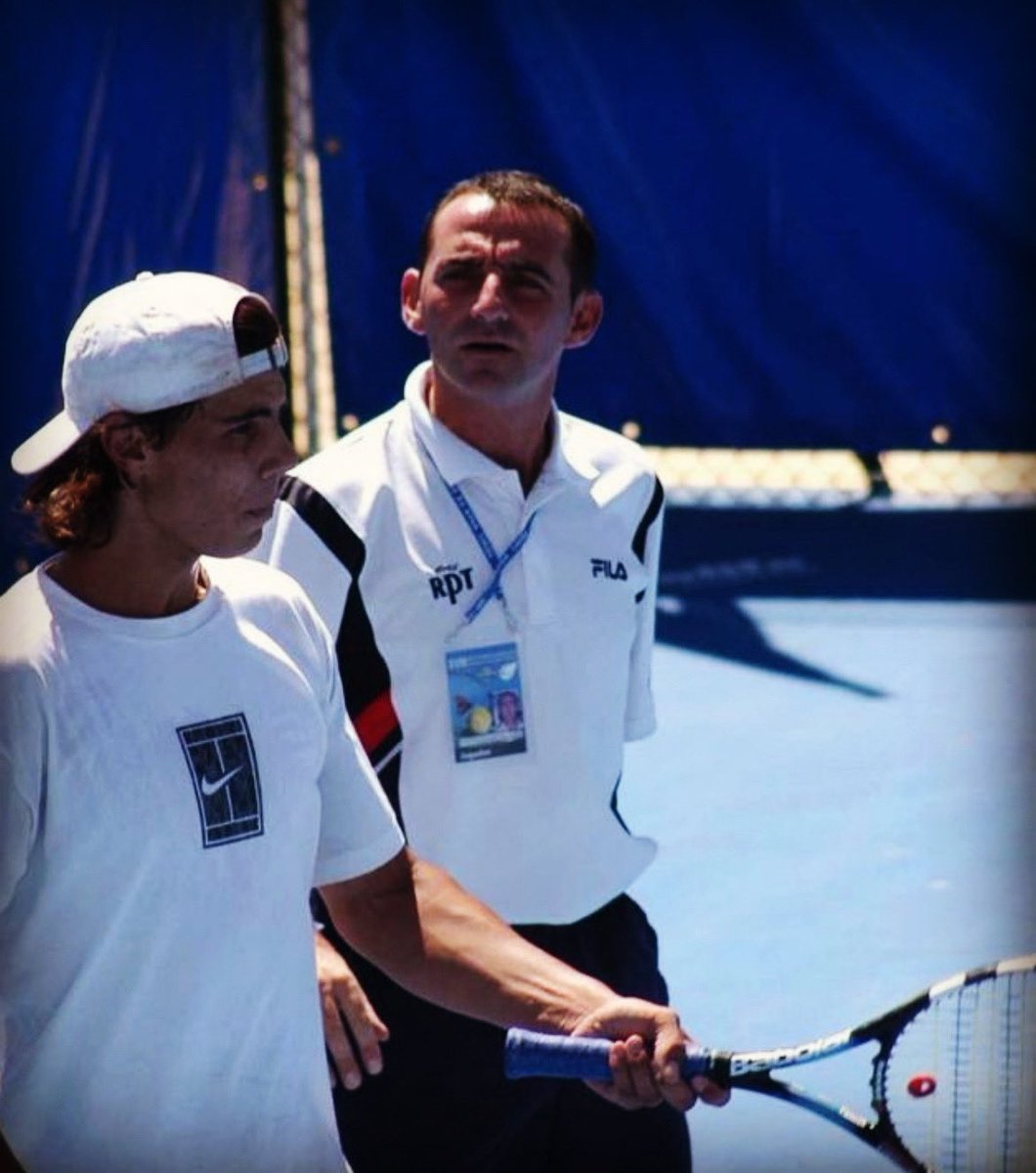Y ya han pasado 20 añitos de la victoria de @rafaelnadal en el ATP Challenger de El Espinar, Segovia. 🏆💪🏻

Os dejo link del reportaje que el periódico <a href="/larazon_es/">La Razón</a> de la mano de #FranMartinez ha sacado hoy para rememorarlo.

larazon.es/deportes/tenis…

#RafaelNadal