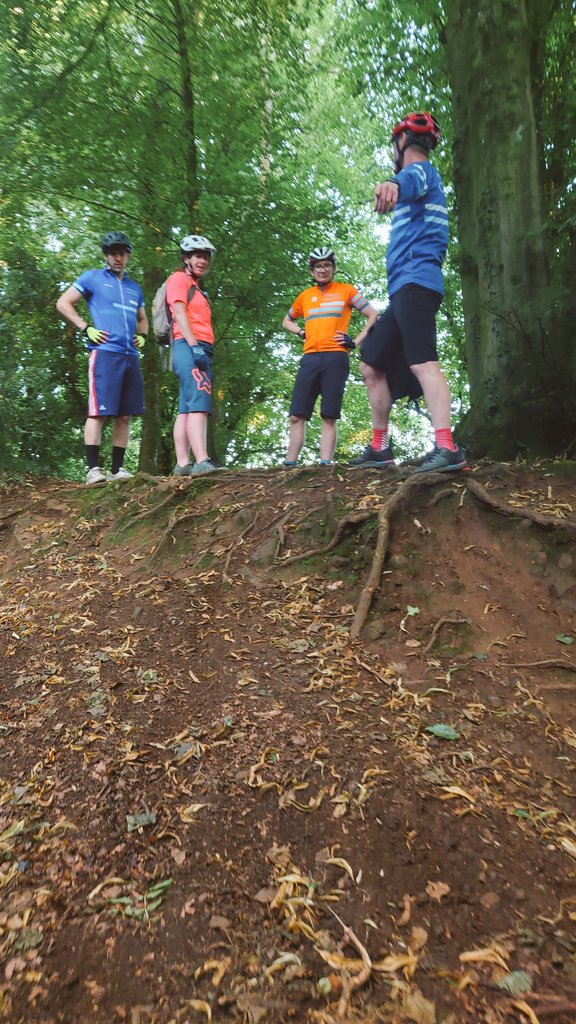 Great CPD session for the @WhitchurchCycle coaches last night, with Ant teaching #jumps & #dropoffs