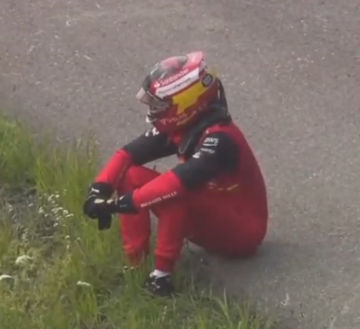 Pyramiding across 4 different accounts and getting stopped out like 16 times and then manually re-entering with like 40 executions in total...

Time for a trade copier