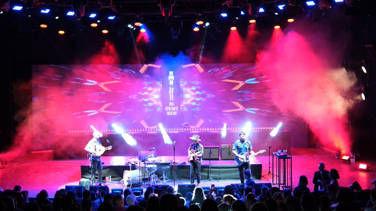 bkstv's tweet photo. Her gün farklı bir konser ve etkinlikle devam eden 61. Uluslararası Bursa Festivali, Alman şarkıcı Shantel’i ağırladı.  Bursalılara eğlenceli ve renkli bir gece yaşatan Shantel, Açıkhava Tiyatrosu’nda kendisini izlemeye gelen hayranlarına coşku dolu bir gece yaşattı. https://t.co/cz7Qk7eJm0