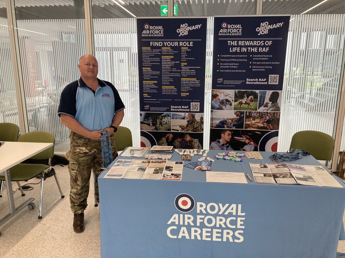 JCPinScotland's tweet image. The #ForthValley Jobs Fair is underway. Held at @FVCollege, Falkirk Campus, we have @RoyalAirForce here talking about the opportunities they have available

Open until 1 pm today! 

#FalkirkJobs