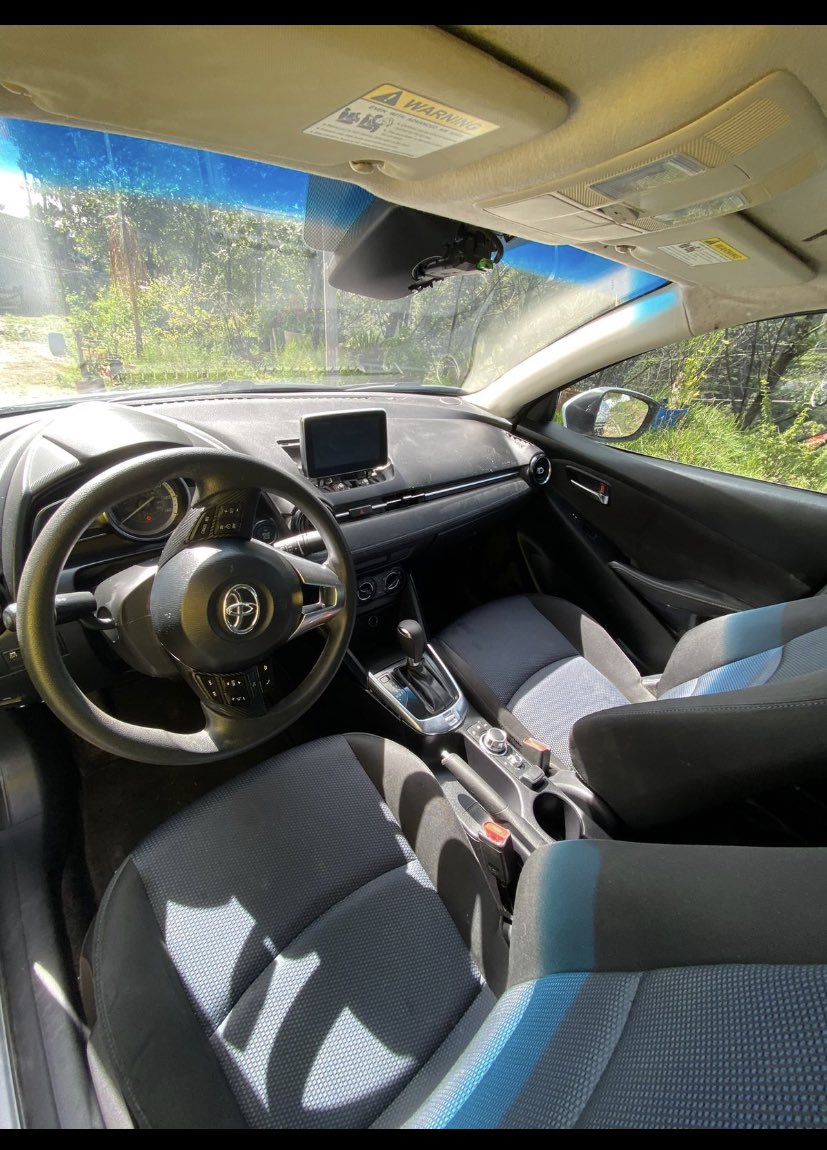 MarceDub's tweet photo. ¡Amigos! Estoy vendiendo un carrito para poder terminar de pagar la U ✨
Yaris ia 2017
Automático
40 millas

Si me pueden ayudar con un RT 💖 envío más fotos y video a los interesados 💖 https://t.co/Q7kh8HpZob