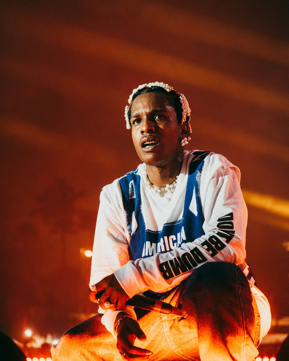 Capturesbyseth tweet media