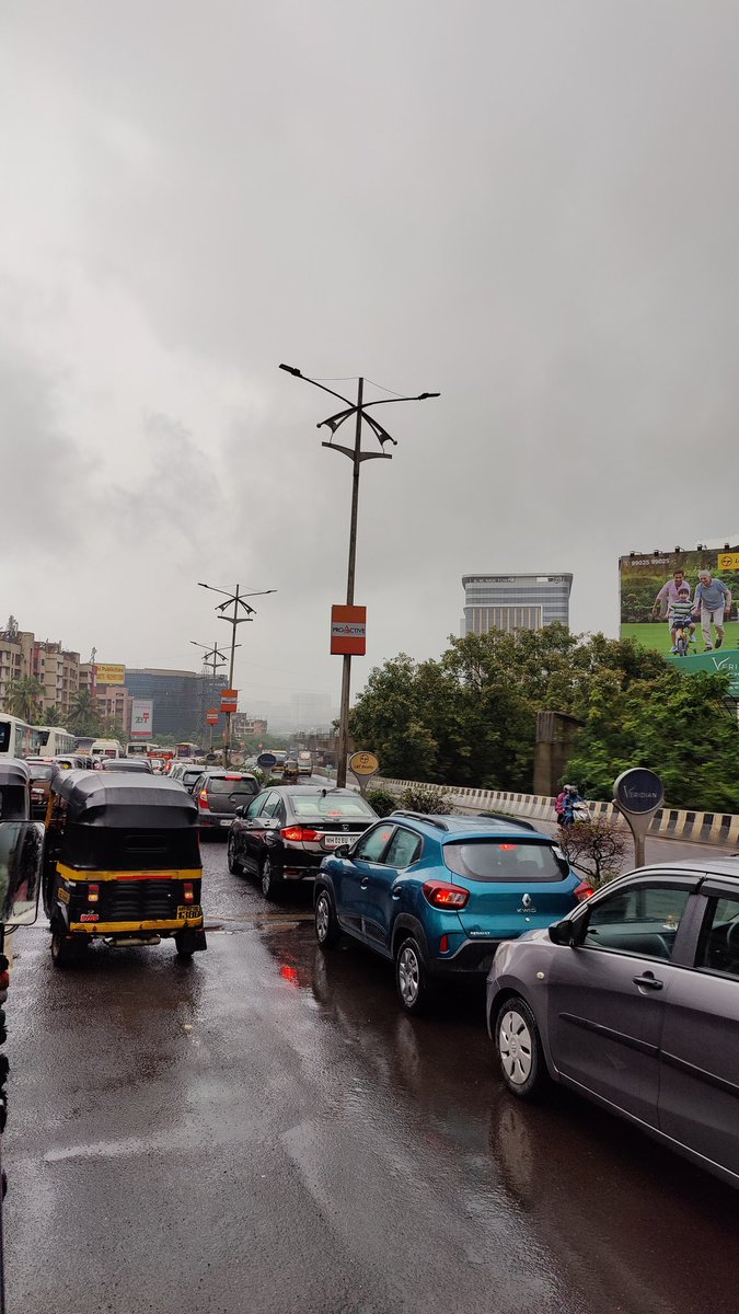 indranildas1966's tweet photo. #Mumbairoads in monsoon, a menace for all office goers.Crossing a small patch of road on jvlr besides AM Naik tower is damaged past several months, but the authorities are not at all concerned. Everyday a congestion of 15-20 mins for the same place. #cmooffice #BMC https://t.co/PG7vP1MhQg