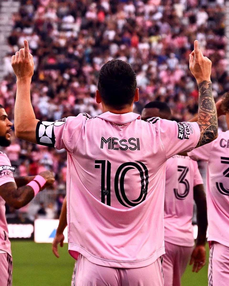 PulseSportsNG's tweet photo. ๐ It only took Lionel Messi 2 matches to score 3 goals and provide 1 assist for #InterMiamiCF ๐ณ
How many goals do you think he'll finish with this season? ๐ค
#PulseSports #PulseSportsStats https://t.co/XEL2NHKBPx
