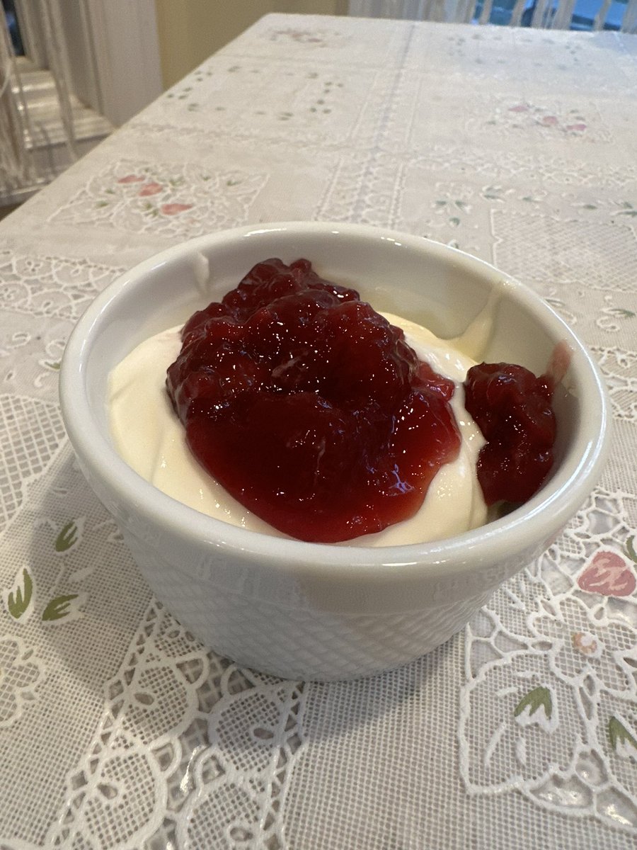 KetchamWinery's tweet photo. Happy Tasty Tuesday! This week, Ketcham Estate Proprietress @KetchieMama finds herself visiting her hometown of Ann Arbor and delighting in her mom’s culinary creations. https://t.co/9KyY2J9T2K