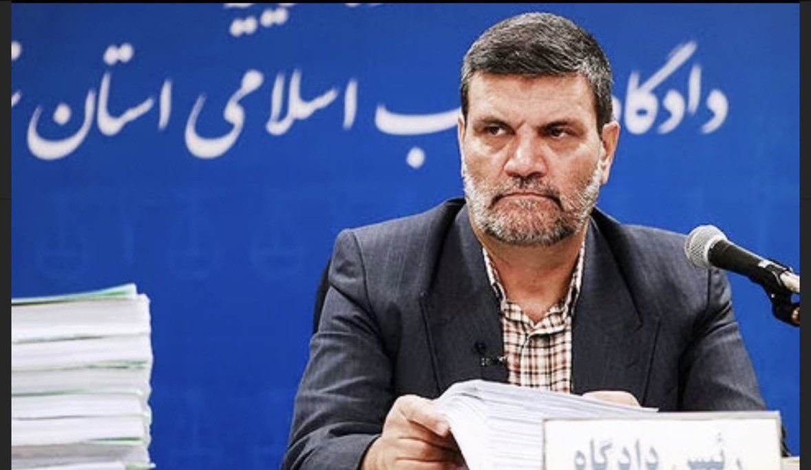 #Iran:
Wat een moed en kracht ❤️❤️

"Ik ben trots op wat ik als journalist heb gedaan", zei #NiloofarHamedi tegenover doodsrechter #Salavati tijdens haar laatste hoorzitting, waarvan de uitspraak in de komende dagen wordt verwacht.

Journalism is Not a Crime!

Wees svp haar stem.