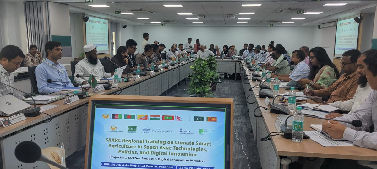 sheetal_irri's tweet photo. #HappeningNow training on 'CSA in South Asia: Technologies Policies &amp; Dg.Innovation at @irri- SARC 
@CGIAR Initiative on #DigitalInnovation &amp; @SaarcSec Ag. center   https://t.co/wCw8rey5ZS @r_puskur @irrieducation  @jawoo @samuelstorr @NiyatiSingaraju @IFPRI @avinash_shahi https://t.co/2xJMXHCYLD
