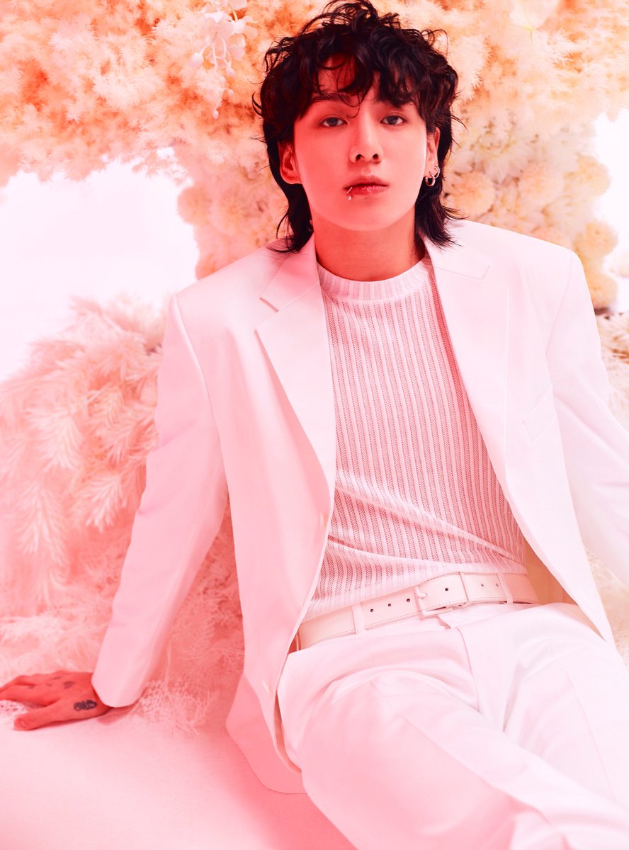 JJK_Times's tweet photo. Jungkook will receive Melon Millions Album Award Plaque for “Seven” reaching 1,816,700 streams in the first 24 hours on the streaming app. Melon says the plaque will be delivered to him directly https://t.co/dpvNMgtaW8