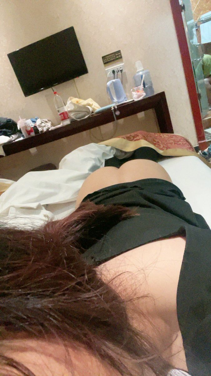 YsMishara's tweet photo. 小透明 #伪娘 #伪娘cd #女装 #shemle https://t.co/5a9c03IhKR