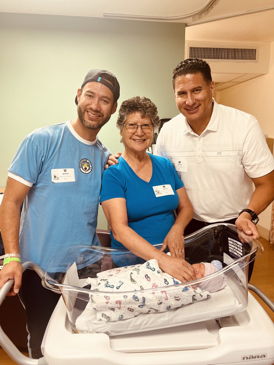 Welcoming my nephew Jack into the family with my mom and brother Cesar.

Thank you, Jesus!

#FamilyBonding #NewestAddition #BlessedMoments