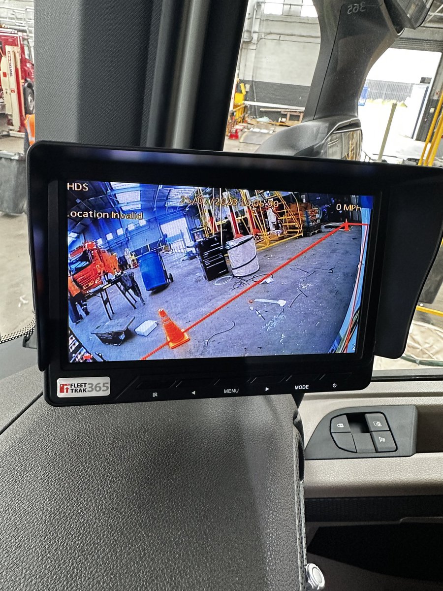 safe_fleet's tweet photo. Calibrating our new HDS AI camera human detection system. This was fitted to 3 brand new DAF XG left hand drive vehicles which deliver prestige cars into Europe. Also fitted with left and right hand warning alarms with cut off and our FT365 dvr recording system. #fors #dvs #tfl https://t.co/in45nC1cbB