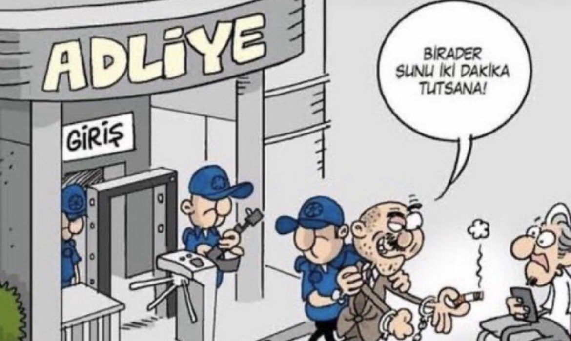 Türkiye’deki Max adalet sistemi !

#PoliseAdalet